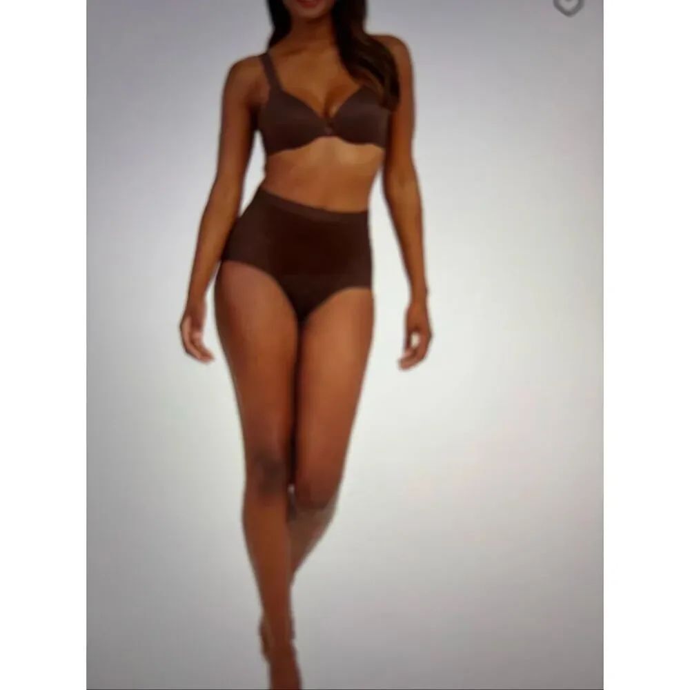NWT SPANX Spanxshape Invisible Brief